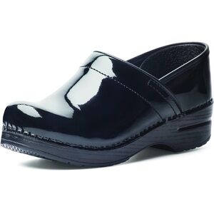 Dansko Professional Patent Leather Clogs Woman’s Size 39 Narrow